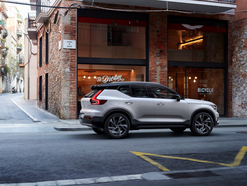 Illustration for article titled The 2018 Volvo XC40 Looks Great And You Can Own It In A New And Different Way